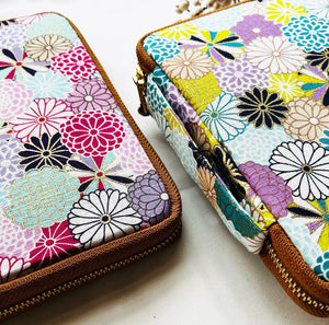 Kyoku Haku 10-piece pen case dahlia pattern (2 colours)