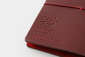 TRAVELER'S notebook Passport Size LOVE AND TRIP Red (PREORDER)