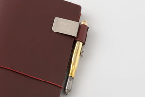 TRAVELER'S notebook Pen Holder LOVE AND TRIP Red (PREORDER)